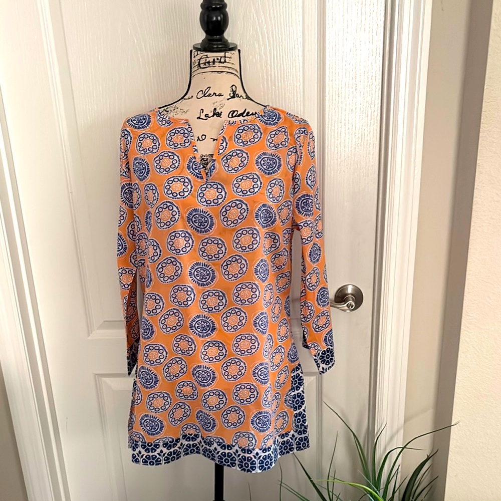 French Curve Patterned Tunic. NWT